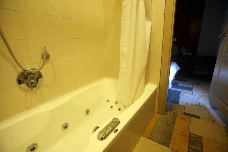 Ophir Hotel Tel Aviv Room photo